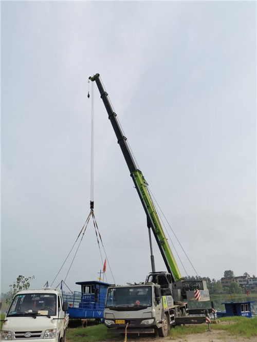 丹寨县桥梁建设吊装案例